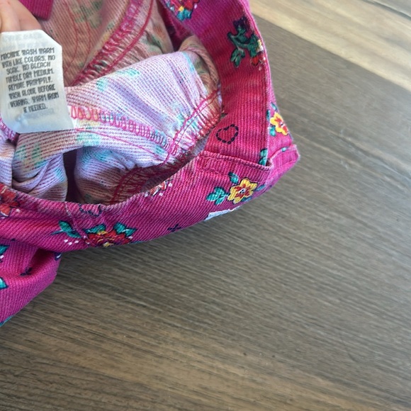 Vintage 90s OshKosh B'Gosh Vestbak Pink Flower & Heart Print Overalls Size 6/9mo - Picture 10 of 10